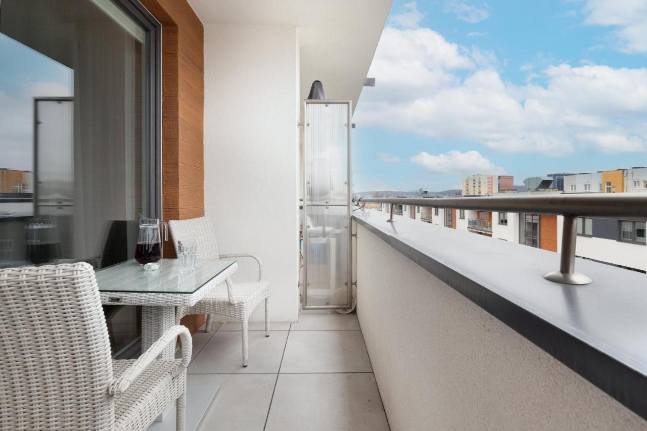 Superior Apartment With Balcony & Parking Gdansk By Noclegi Renters Prestige Exterior photo