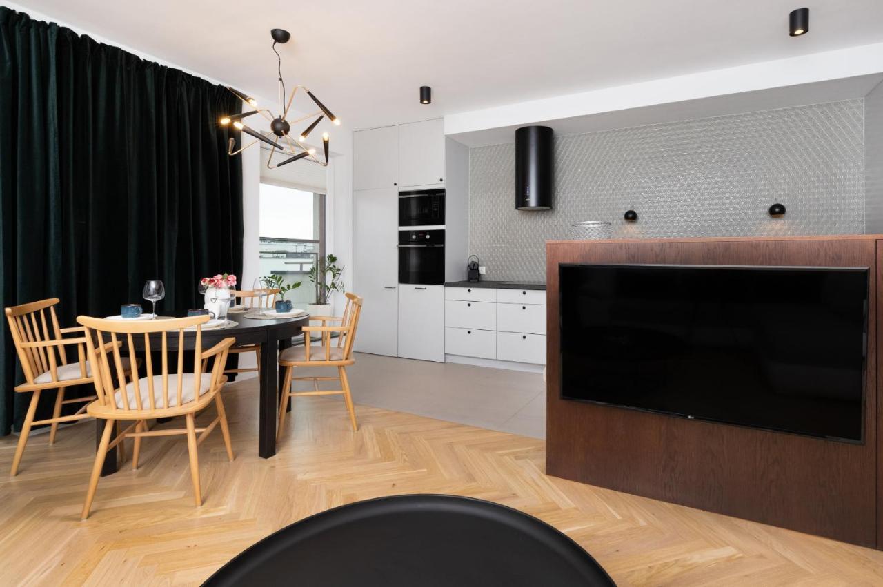 Superior Apartment With Balcony & Parking Gdansk By Noclegi Renters Prestige Exterior photo
