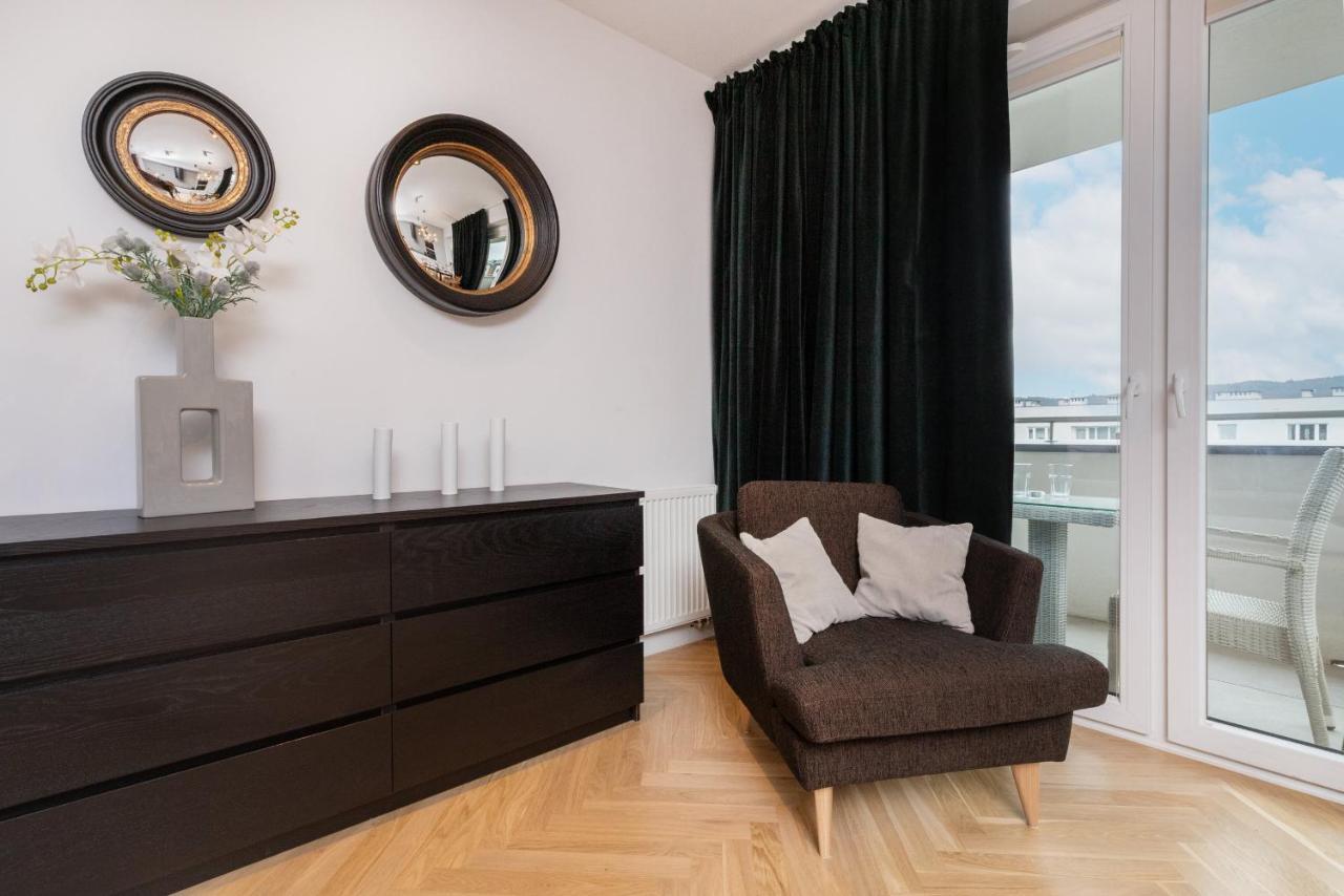 Superior Apartment With Balcony & Parking Gdansk By Noclegi Renters Prestige Exterior photo